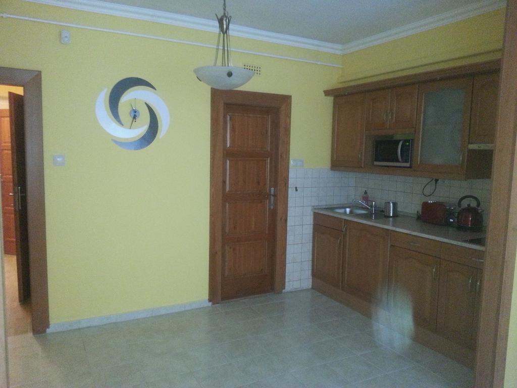 Szinva Apartman Мишкольц Экстерьер фото
