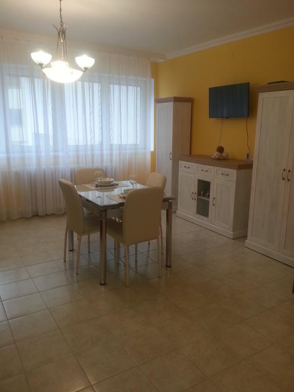 Szinva Apartman Мишкольц Экстерьер фото