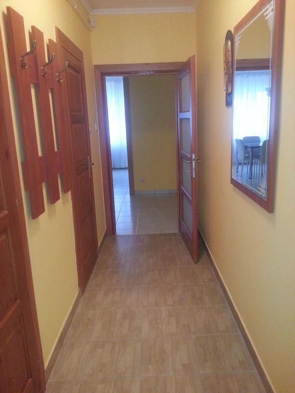 Szinva Apartman Мишкольц Экстерьер фото